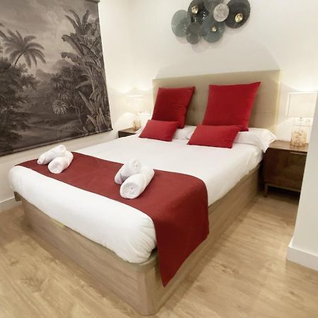 Miramar Luxurious Flat, 3 Double Rooms, Free Parking, Terrace, Completely New San Sebastián Eksteriør bilde