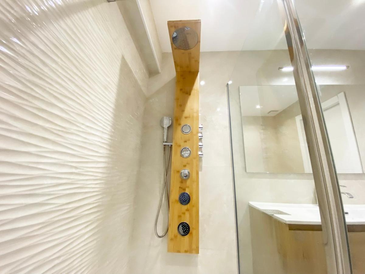 Miramar Luxurious Flat, 3 Double Rooms, Free Parking, Terrace, Completely New San Sebastián Eksteriør bilde