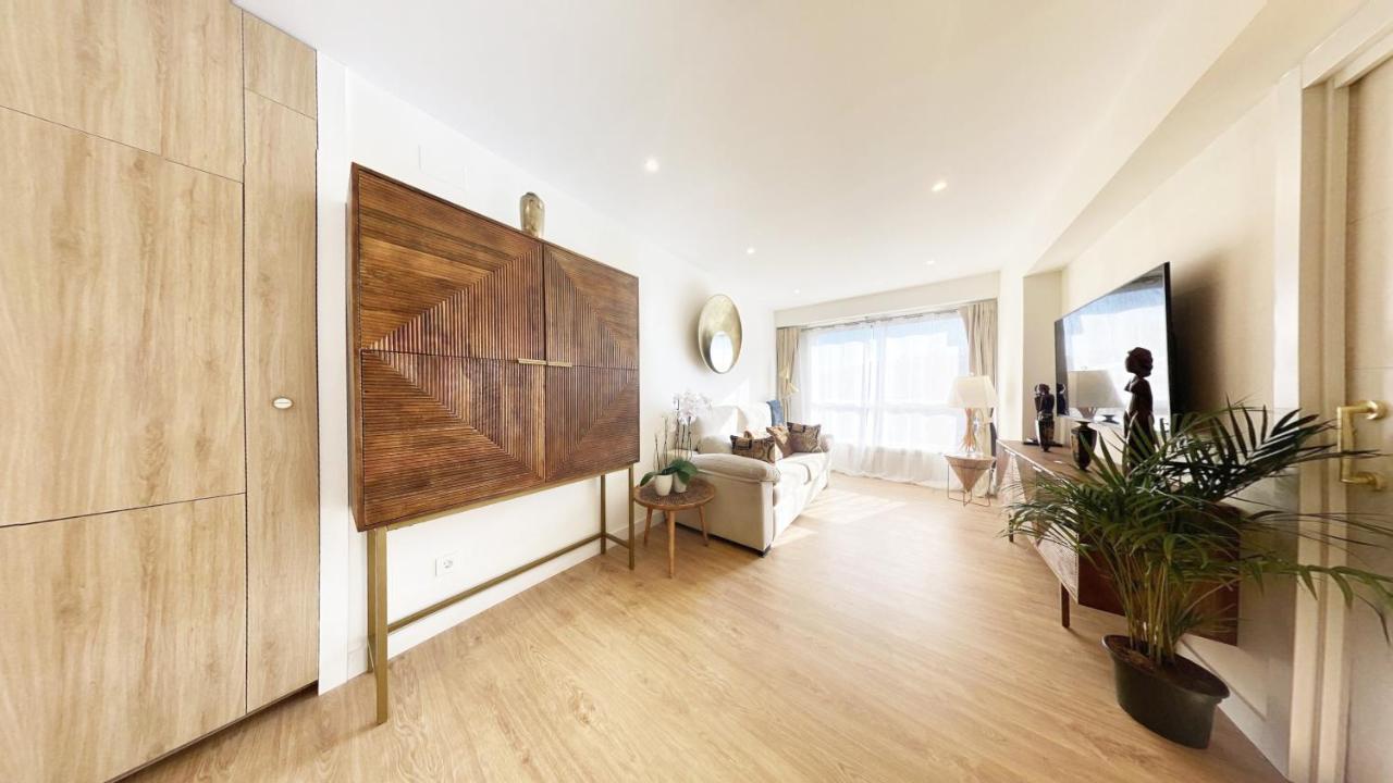 Miramar Luxurious Flat, 3 Double Rooms, Free Parking, Terrace, Completely New San Sebastián Eksteriør bilde